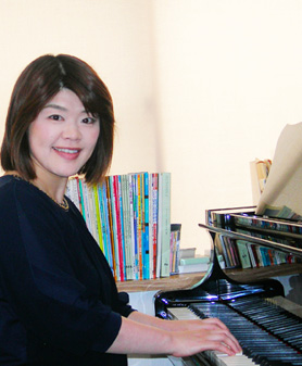 ピアノ講師　齋藤康子